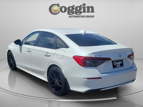 Used 2024 Honda Civic Sport image 3