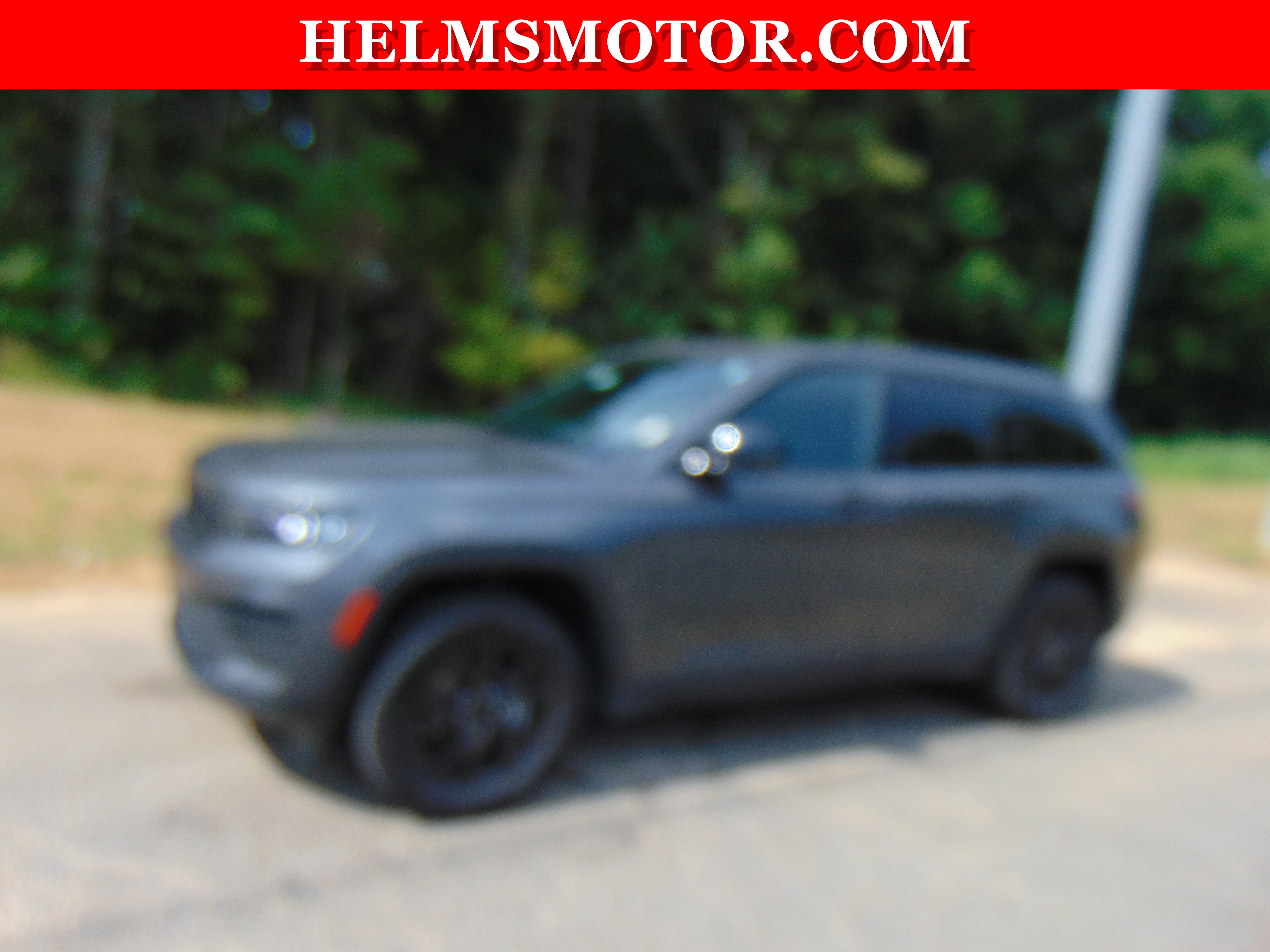 Certified 2024 Jeep Grand Cherokee Altitude RWD image 3