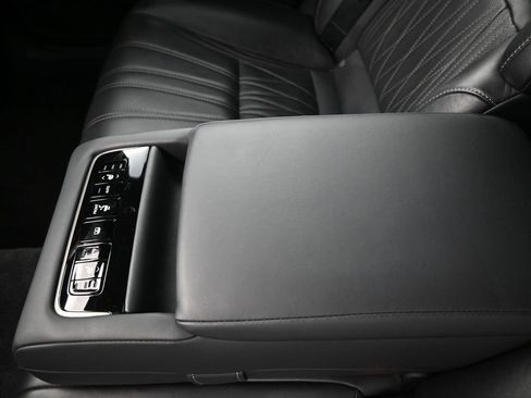 Used 2020 Lexus LS 500 w/ Interior Upgrade Package image 17