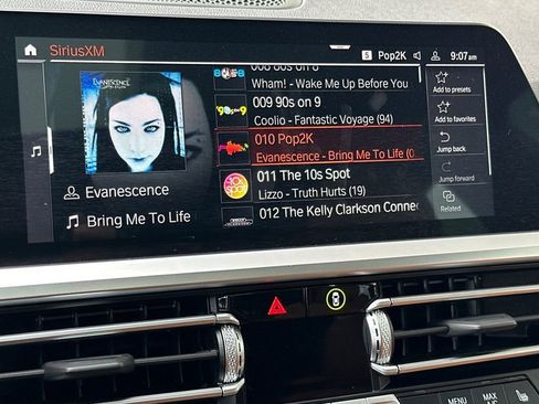 Used 2022 BMW 330i Sedan w/ Driving Assistance Package image 19