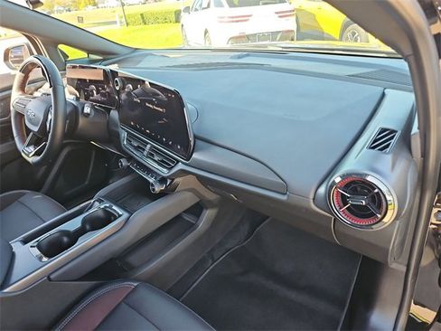 Used 2024 Chevrolet Equinox EV RS image 27