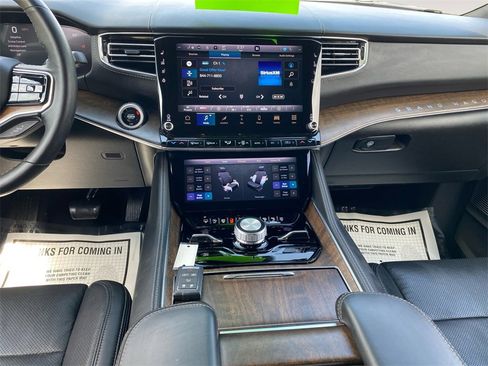 Used 2024 Jeep Grand Wagoneer L 4WD image 11