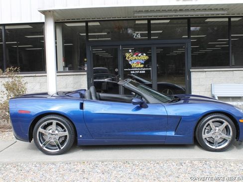 Used 2007 Chevrolet Corvette Convertible w/ Preferred Equipment Group image 17