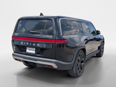 Used 2024 Rivian R1S Launch Edition Quad AWD/4WD image 6