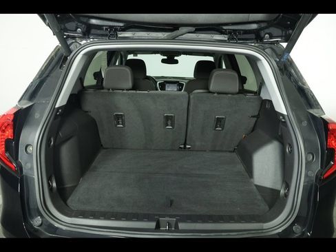 Used 2023 GMC Terrain SLE w/ Driver Convenience Package AWD/4WD image 13