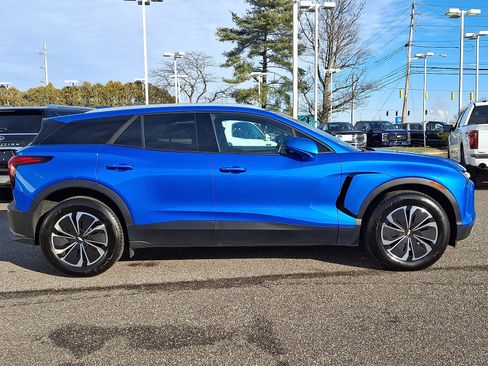 Used 2024 Chevrolet Blazer EV LT image 12
