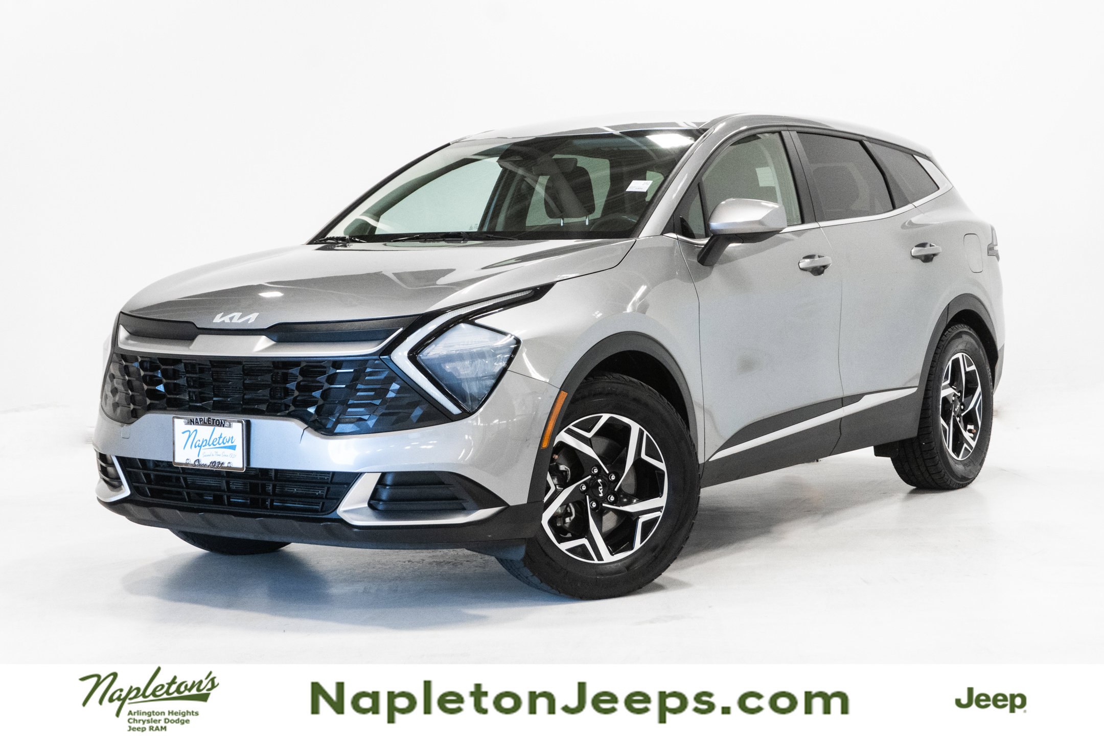 Used 2023 Kia Sportage LX FWD image 1