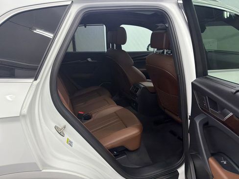 Used 2018 Audi Q5 2.0T Premium Plus w/ Premium Plus Package image 17