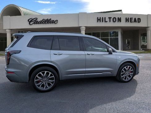 Certified 2023 Cadillac XT6 Sport w/ Technology Package AWD/4WD image 7