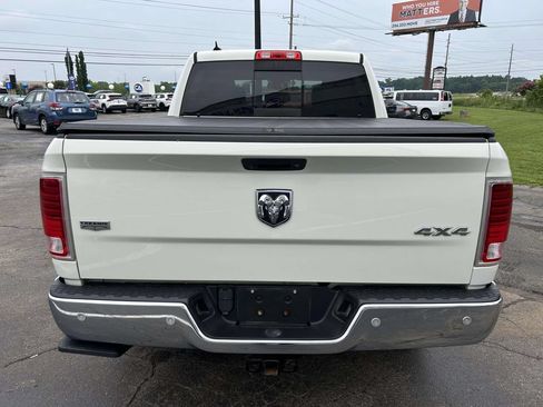 Used 2017 RAM 1500 Laramie w/ Convenience Group AWD/4WD image 5