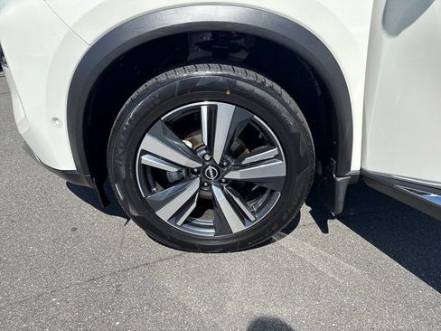 Used 2023 Nissan Rogue Platinum w/ Platinum Premium Package AWD/4WD image 27