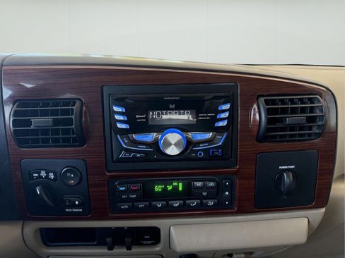 Used 2007 Ford F250 4x4 Crew Cab Super Duty image 13