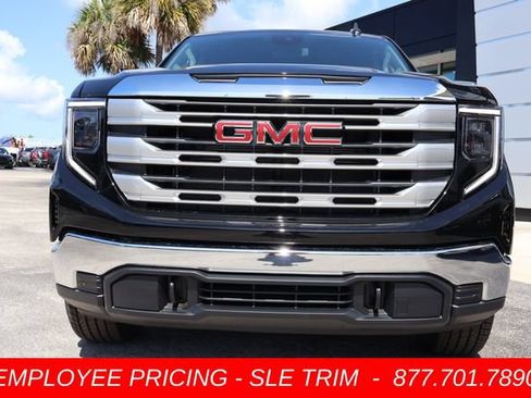 New 2026 GMC Sierra 1500 SLE w/ Max Trailering Package AWD/4WD image 3