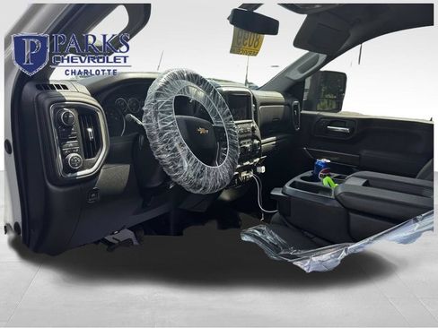 Used 2021 Chevrolet Silverado 2500 LT w/ Fleet Comfort Package AWD/4WD image 1