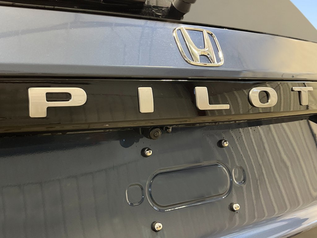 New 2026 Honda Pilot Touring image 7
