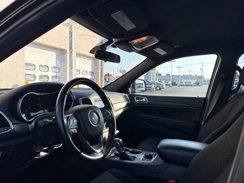 Certified 2021 Jeep Grand Cherokee Laredo AWD/4WD image 7