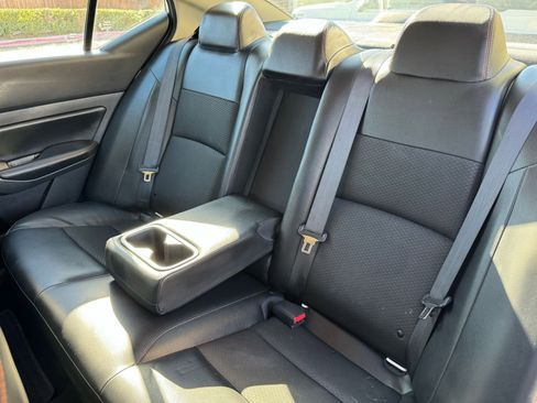 Used 2022 Nissan Altima 2.5 SR image 22