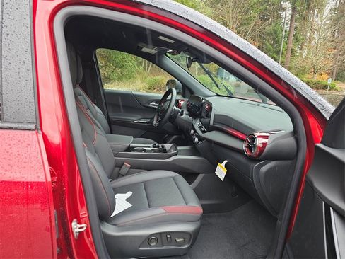 New 2026 Chevrolet Equinox RS image 10