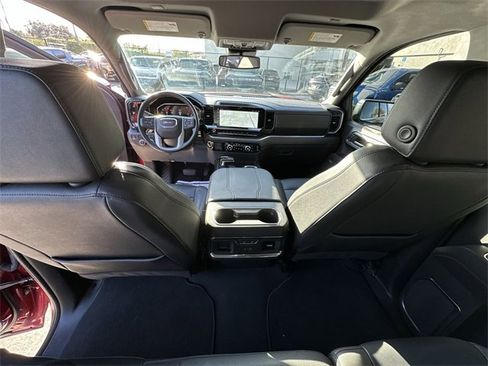 Used 2023 GMC Sierra 1500 SLT w/ SLT Premium Plus Package image 31