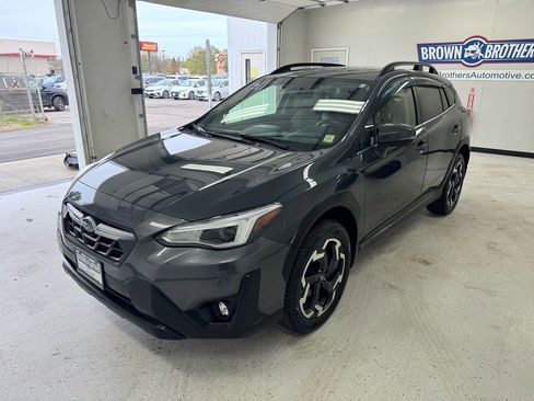 Used 2021 Subaru Crosstrek 2.5i Limited w/ Moonroof Package 1 AWD/4WD image 2