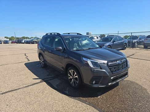 Used 2023 Subaru Forester Limited AWD/4WD image 4
