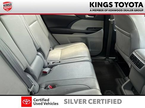 Used 2018 Toyota Highlander XLE w/ Protection Package #3 AWD/4WD image 11