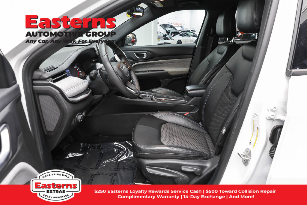 Used 2024 Jeep Compass Latitude AWD/4WD image 14