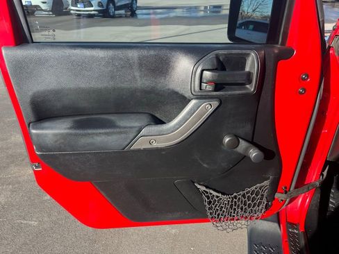 Used 2014 Jeep Wrangler Unlimited Sport image 16