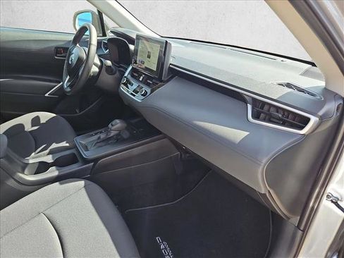 Used 2026 Toyota Corolla Cross LE image 21
