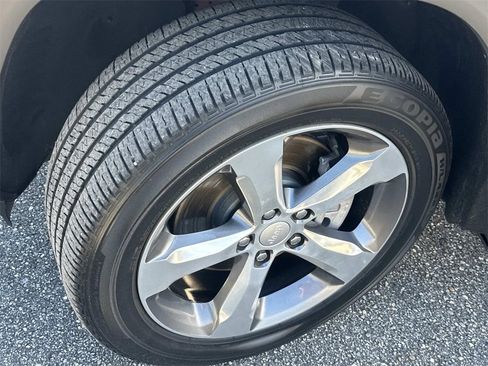 Used 2021 Jeep Grand Cherokee L Limited image 11