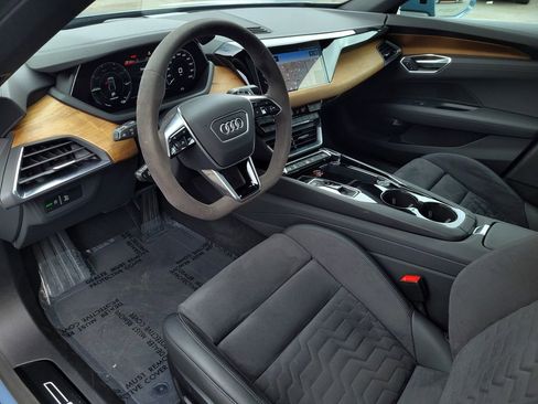 Used 2024 Audi e-tron GT Premium Plus AWD/4WD image 11
