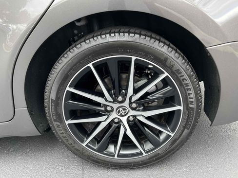 Used 2021 Toyota Camry SE w/ Convenience Package image 88