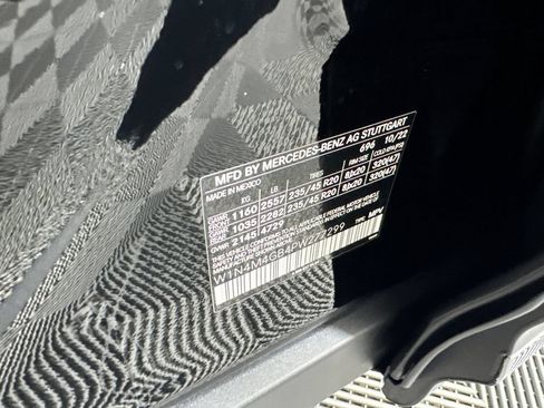 Certified 2023 Mercedes-Benz GLB 250 w/ AMG Line image 31
