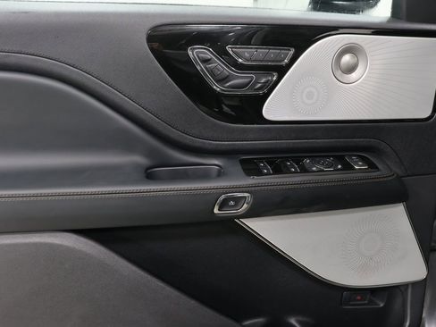 Used 2025 Lincoln Aviator Reserve w/ Equipment Group 201A image 22