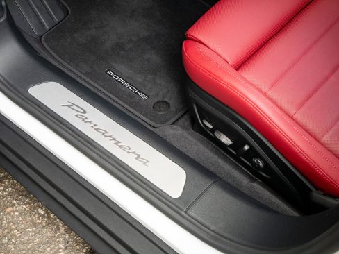 New 2025 Porsche Panamera image 28