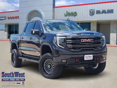 Used 2023 GMC Sierra 1500 AT4 w/ AT4 Preferred Package