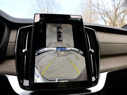 New 2026 Volvo XC90 B6 Plus w/ Protection Package Premier image 14