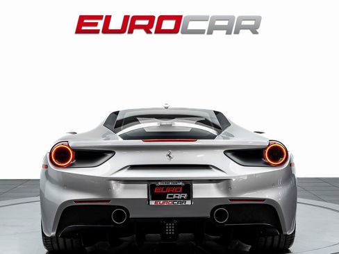 Used 2016 Ferrari 488 GTB image 4