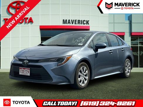 Used 2025 Toyota Corolla LE FWD image 1