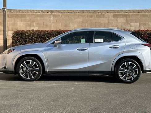 New 2026 Lexus UX 300h AWD image 7