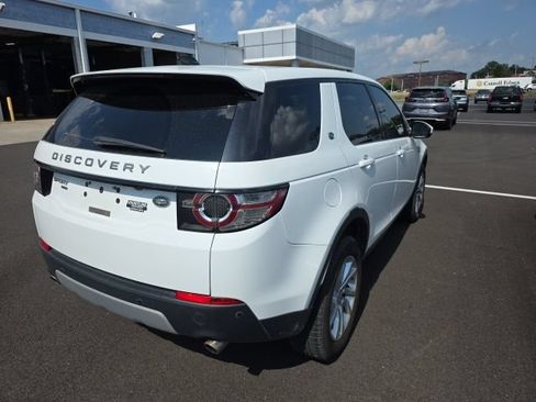 Used 2018 Land Rover Discovery Sport HSE AWD/4WD image 5