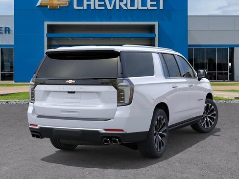 New 2026 Chevrolet Suburban High Country AWD/4WD image 4