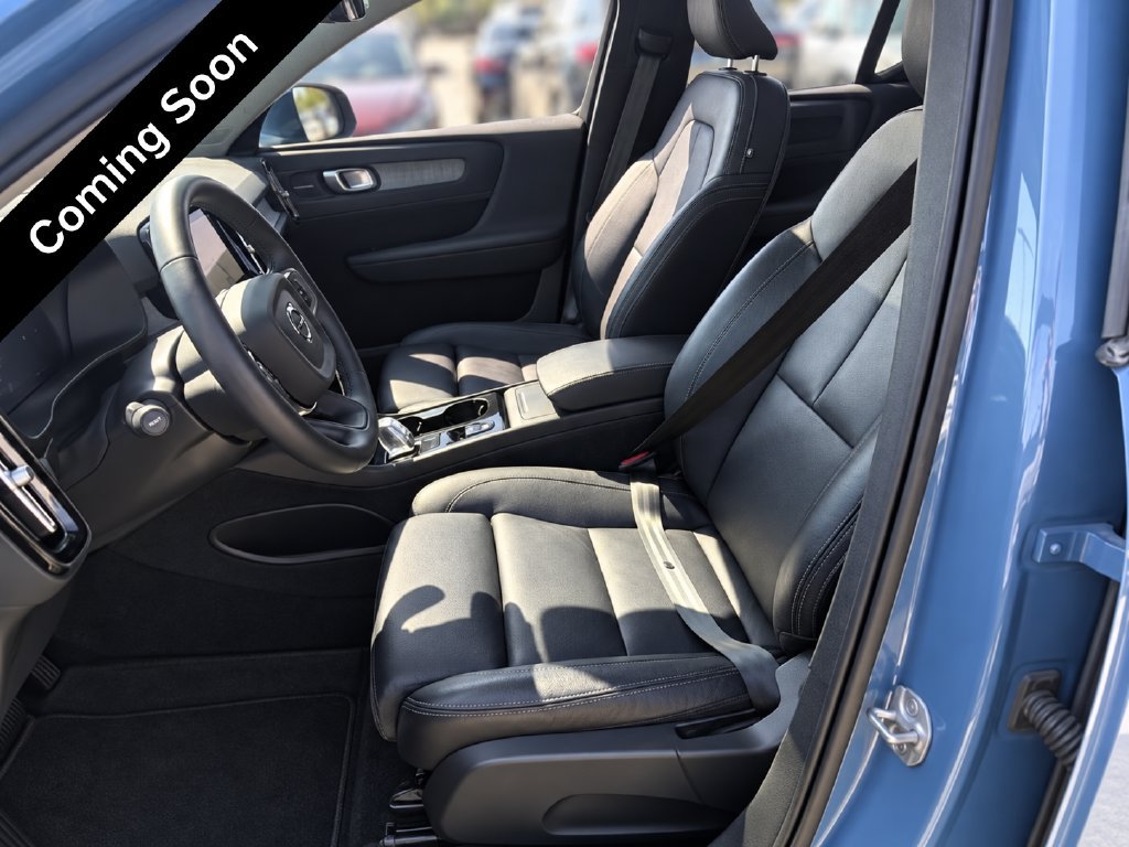 Certified 2024 Volvo XC40 B5 Plus w/ Protection Package Premier AWD/4WD image 2