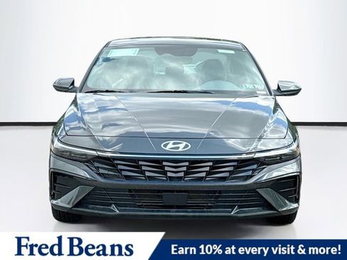 New 2024 Hyundai Elantra SEL w/ Convenience Package image 2