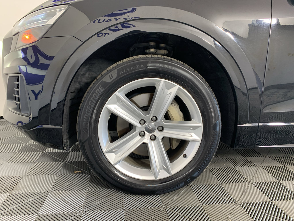 Used 2019 Audi Q8 Premium w/ Convenience Package AWD/4WD image 11