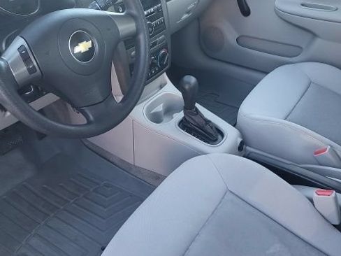 Used 2009 Chevrolet Cobalt LS FWD image 2