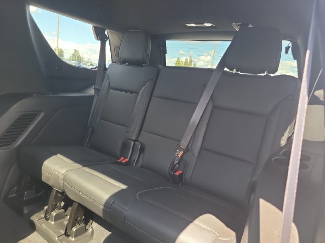 Used 2021 GMC Yukon Denali w/ Denali Ultimate Package AWD/4WD image 16