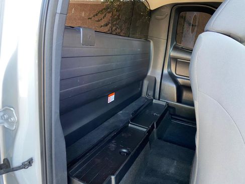 Used 2017 Toyota Tacoma 2WD Access Cab image 29