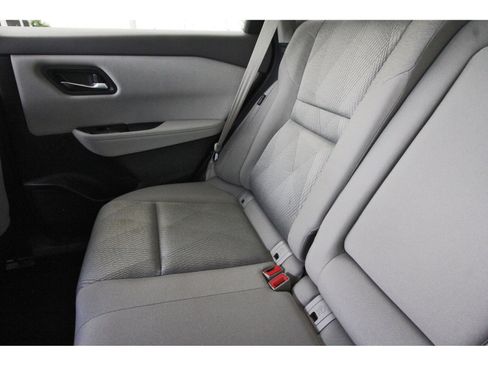 Certified 2024 Nissan Rogue SV FWD image 14
