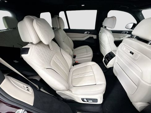 Used 2020 BMW X7 xDrive40i w/ M Sport Package AWD/4WD image 21